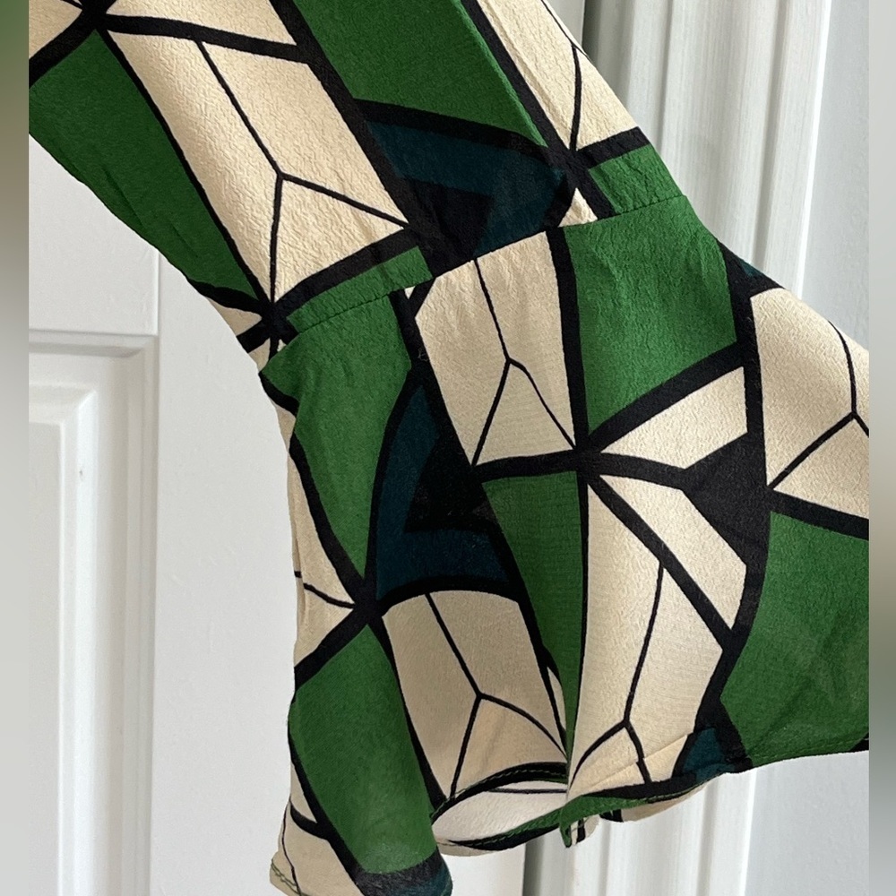 Zara Green Black Cream Geometric Printed Collared V-neckline Blouse Size Large - Picture 6 of 16